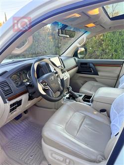 تويوتا لاندكروزر